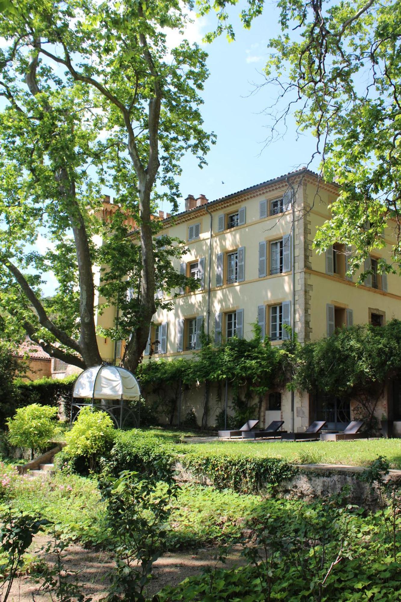 Chateau Mentone Masseboeuf Экстерьер фото